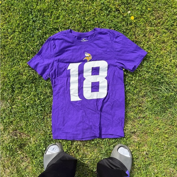 Justin Jefferson Nike Graphic Jersey Tee NWOT - Picture 1 of 3